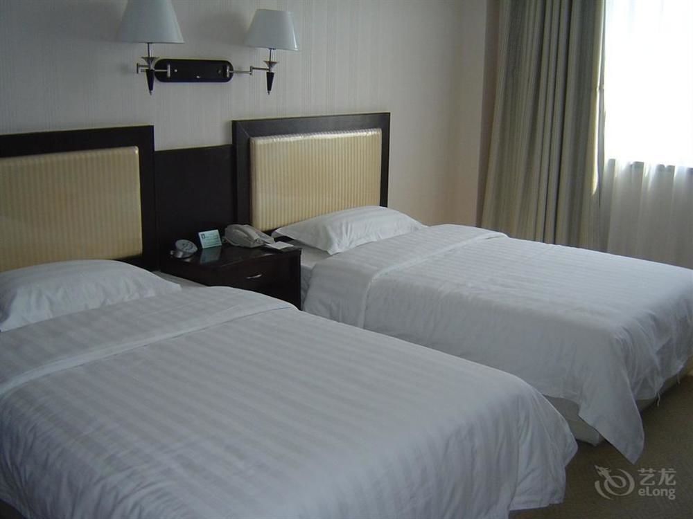 June Hotel Чанчунь Экстерьер фото