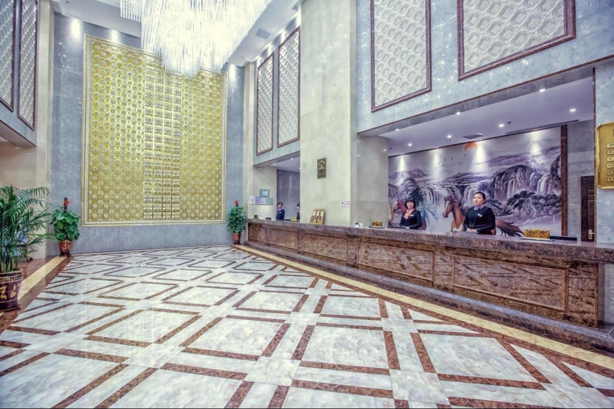June Hotel Чанчунь Экстерьер фото